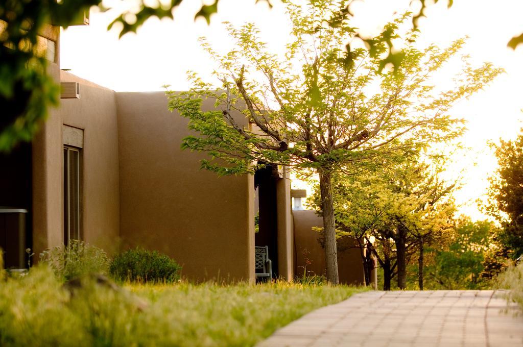 Fort Marcy Suites By All Seasons Resort Lodging Santa Fe Exterior foto